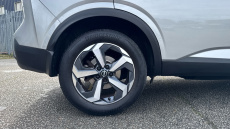 Nissan Qashqai 1.3 DiG-T MH N-Connecta 5dr Petrol Hatchback